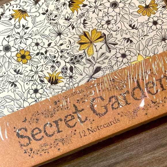 Secret Garden Johanna Basford 12 Secret Garden Notecards - Picture 6 of 9